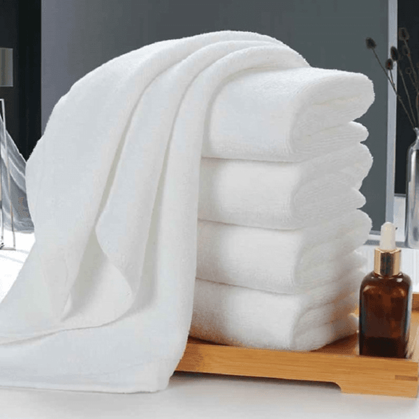 Khăn tắm khách sạn